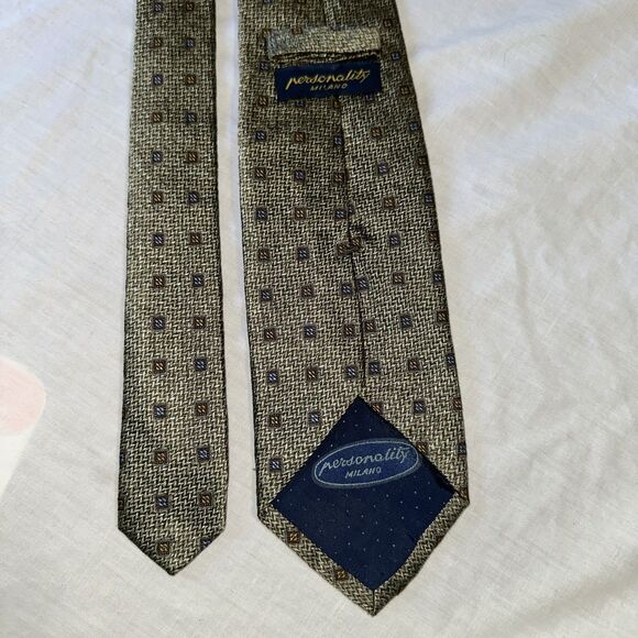 PERSONALITY Men's 100% Silk Necktie Tie Beige/Gold Geometric Barneys New York - Picture 5 of 11